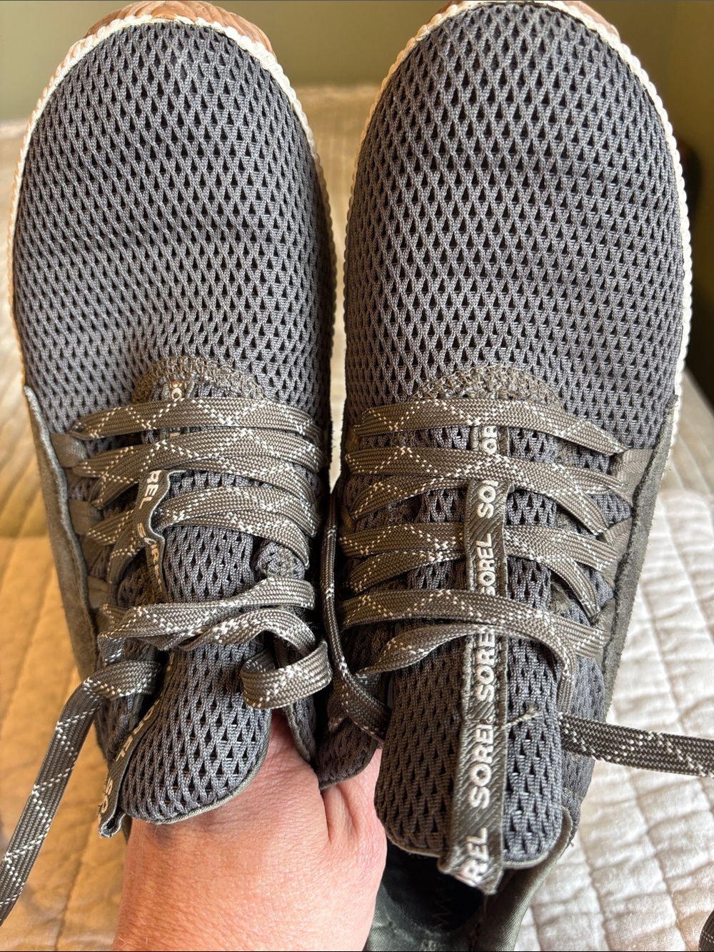 Sorel Women's “Out N About” sneakers, color Alpine Tundra - Size 9 - Picture 2 of 11